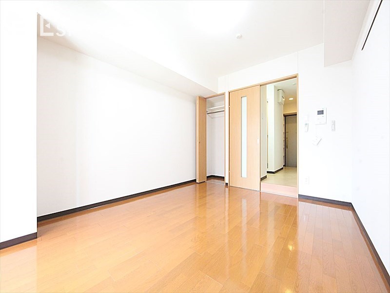 居室・リビング　内装