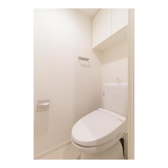 トイレ　※写真は同タイプ住戸です。