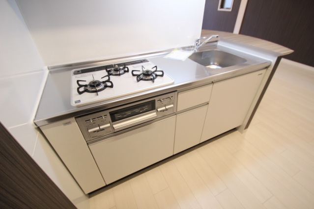 キッチン　同物件別号室の写真です。