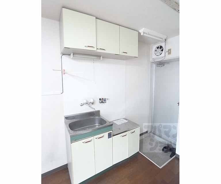 キッチン　ガス二口コンロ設置可能