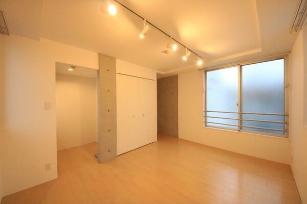 居室・リビング　※写真は同じマンションの違う部屋のものになります。