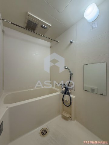 バス・シャワールーム　※反転間取り