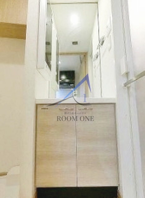 洗面設備　独立洗面台です。