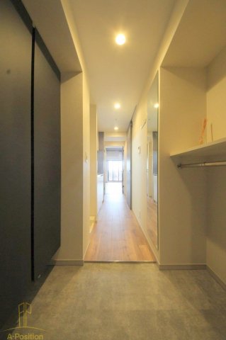 玄関　コンフォリア北堀江一丁目