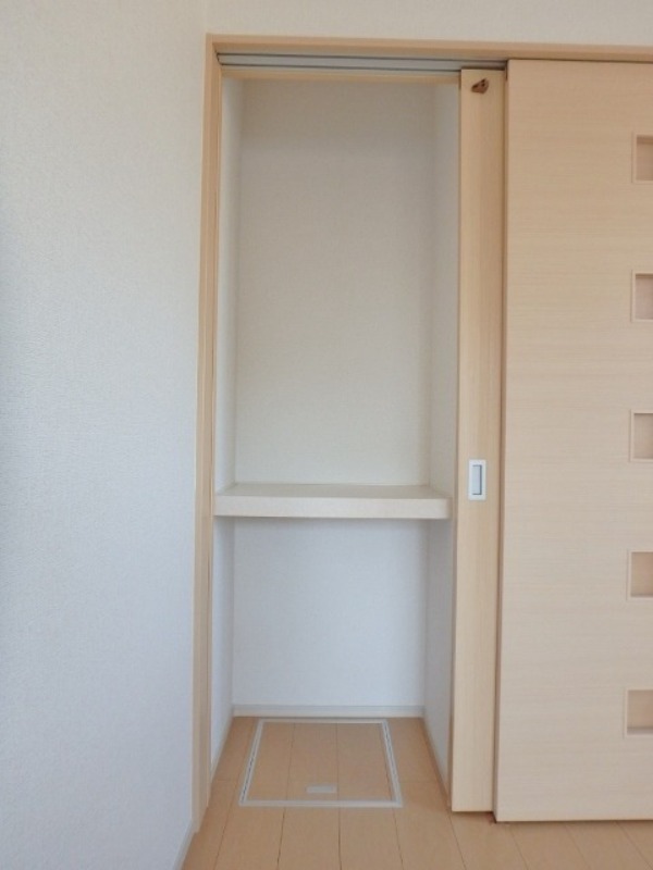 収納　図面と現状に相違がある場合には現状を優先