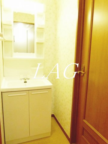 洗面設備　洗面台です。