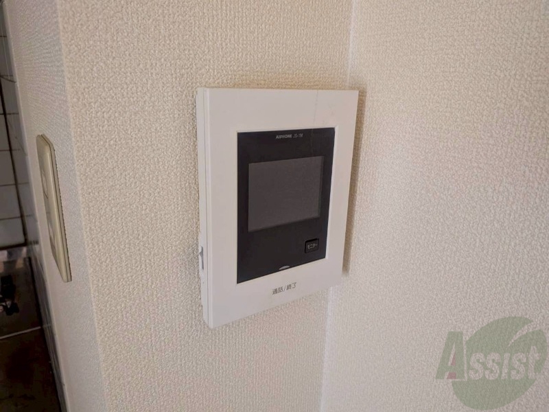 その他設備　ＴＶモニター付インターホンです。来客者の顔が見えるので安心！