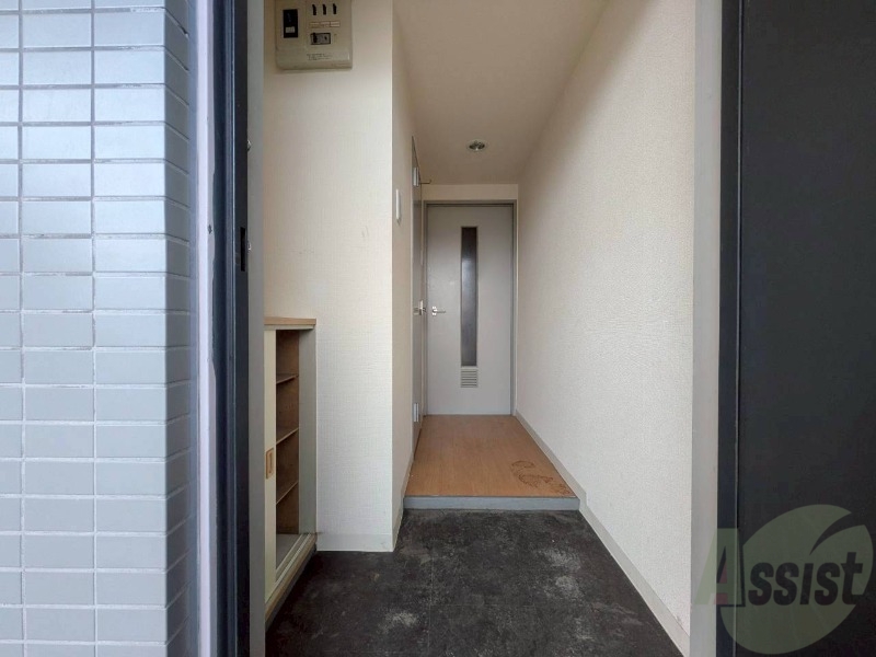 玄関　玄関の様子です。明るい印象ですね。気分もあがりそう。