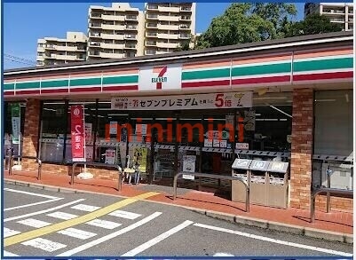 コンビニ　セブンイレブン吹田新芦屋上店（コンビニ）まで400m
