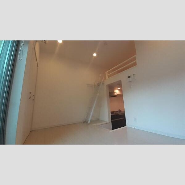 居室・リビング　内装