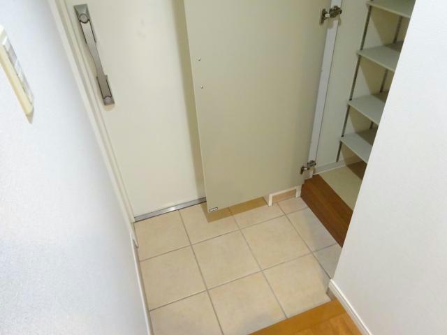 玄関　別部屋参考写真