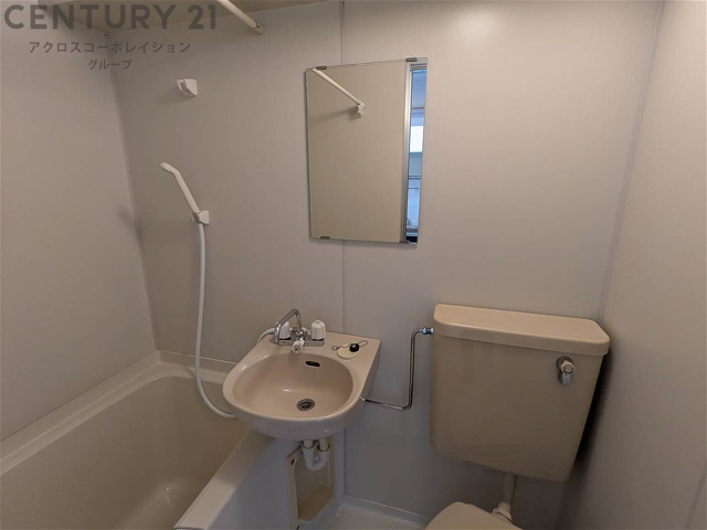 洗面設備　浴室内に洗面台がついてます！