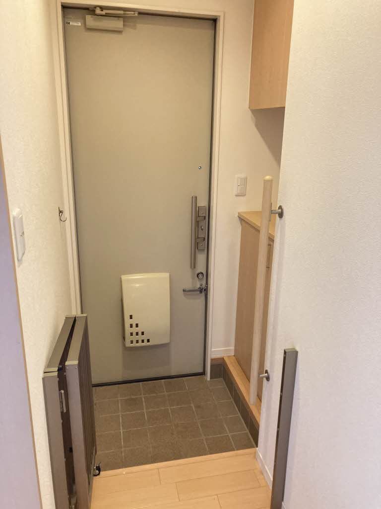 玄関　玄関