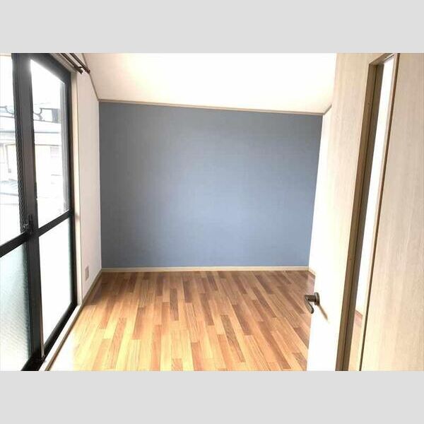 居室・リビング　エアコン付き6帖の洋室です♪