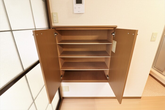 その他設備　シューズボックス