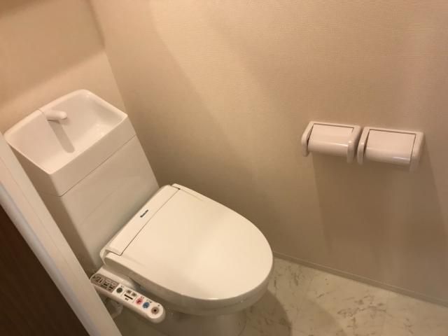 トイレ　トイレもきれいです