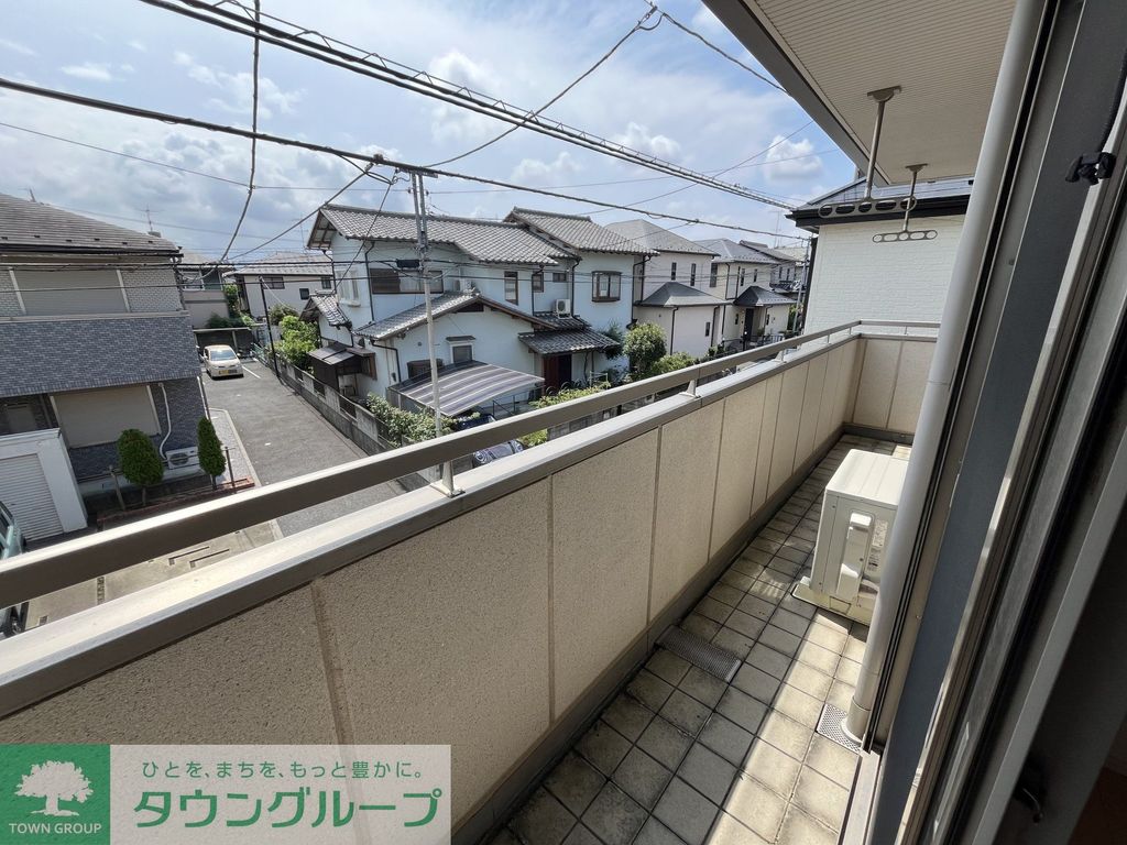 バルコニー　同建物別号室