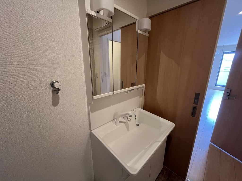洗面設備　同建物別号室