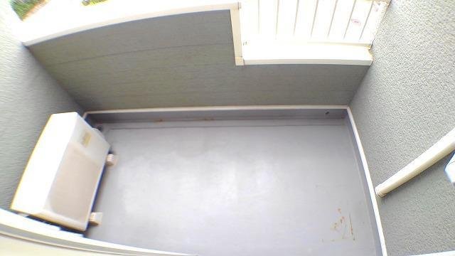 バルコニー　お洗濯にも便利なバルコニー付き