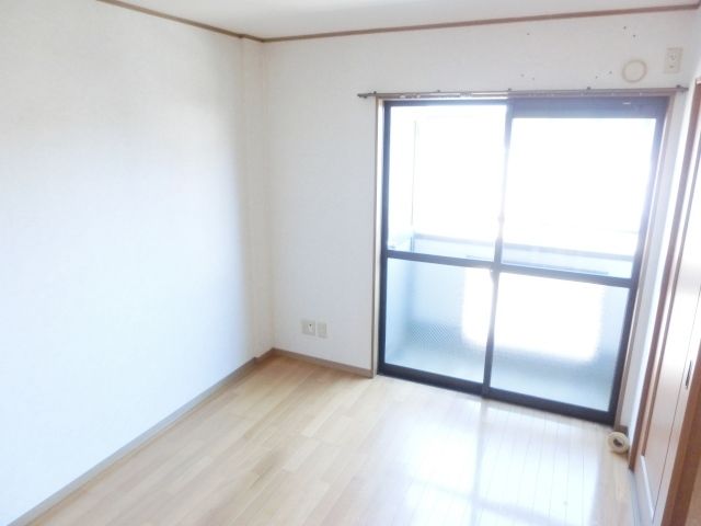 その他部屋・スペース　明るいお部屋です