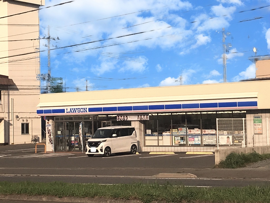コンビニ　湊高台6丁目店（コンビニ）まで629m