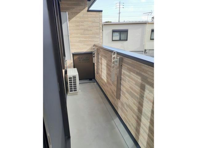 バルコニー　同型別建物