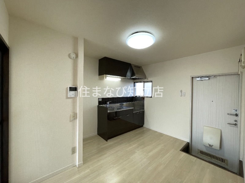 居室・リビング　同型別部屋写真
