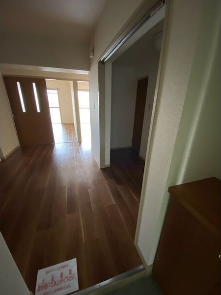 玄関　名古屋で一番初期費用の安い賃貸専門の不動産会社です(^^)