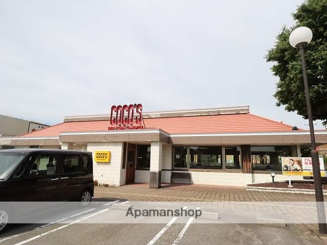飲食店　ココス婦中ファボーレ店（飲食店）まで494m