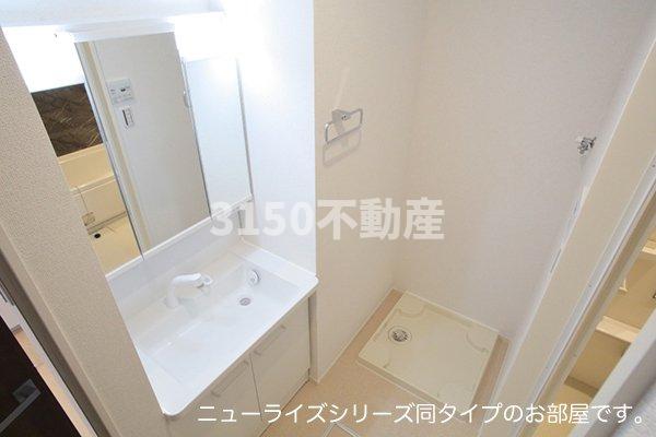 洗面設備　広い洗面スペース