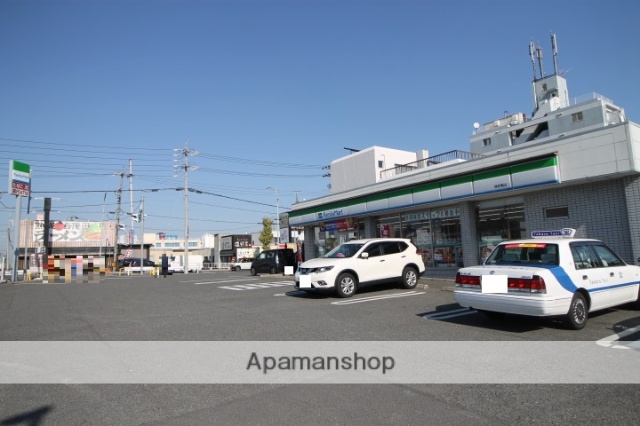 コンビニ　ファミリーマート篠原橋店（コンビニ）まで667m