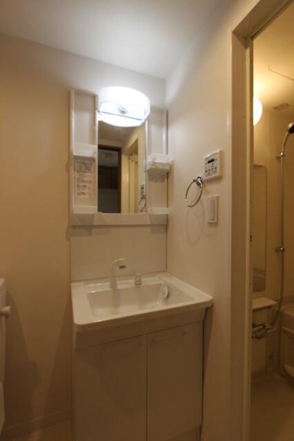 洗面設備　他号室　同施工参考写真