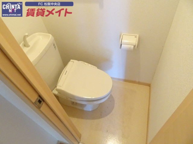 トイレ　別部屋画像参考