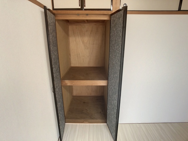 収納　掲載写真は同型モデルを掲載しており実際のお部屋と仕様等が異な