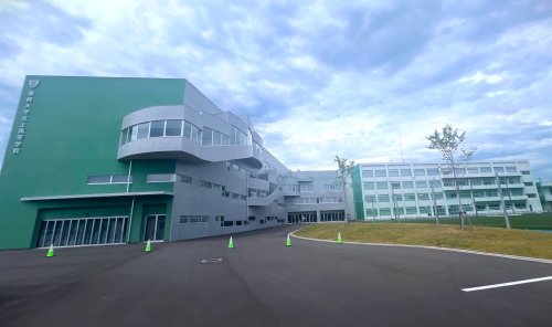高校・高専　専修大学北上高等学校（高校・高専）まで575m