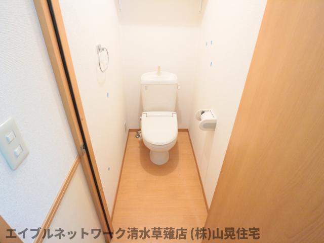 トイレ　トイレもきれいです