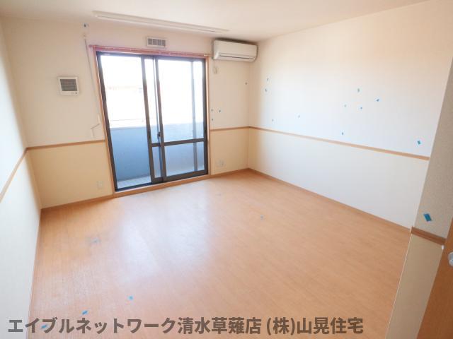 居室・リビング　居間です
