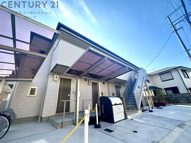 建物外観　宅配ボックス付きで不在時にも便利！