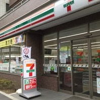 コンビニ　セブンイレブン しながわ水族館西店（コンビニ）まで375m