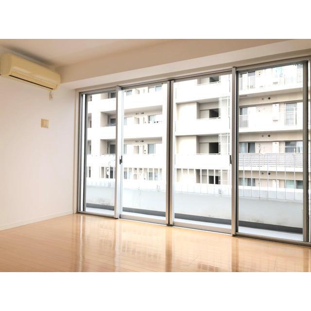 居室・リビング　※写真は他のお部屋のものです