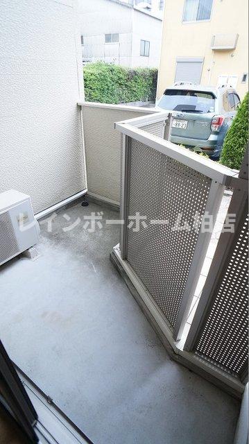 バルコニー　外からの目が気にならないバルコニーで洗濯物が干せます