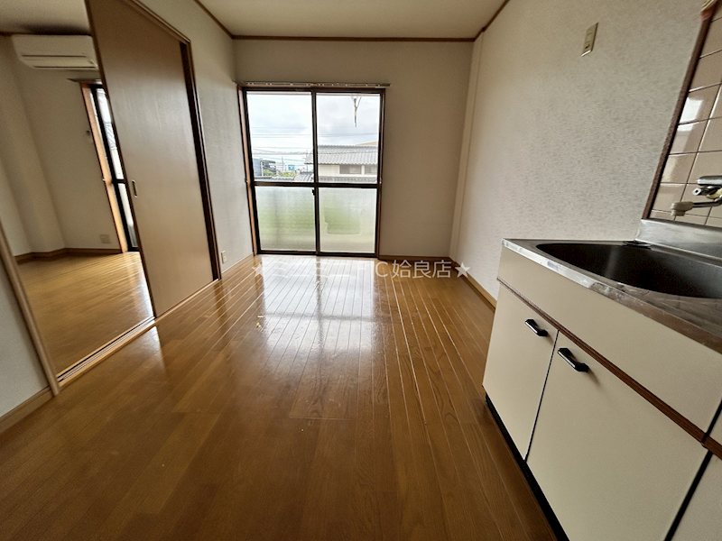 建物外観　※反転タイプ