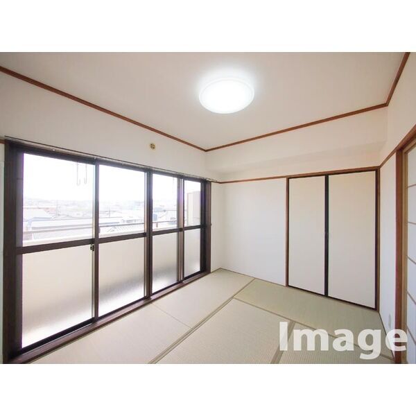 その他部屋・スペース　6帖+押入※402号室の写真です