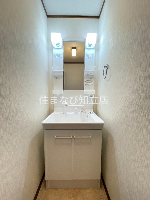 洗面設備　同型別部屋写真