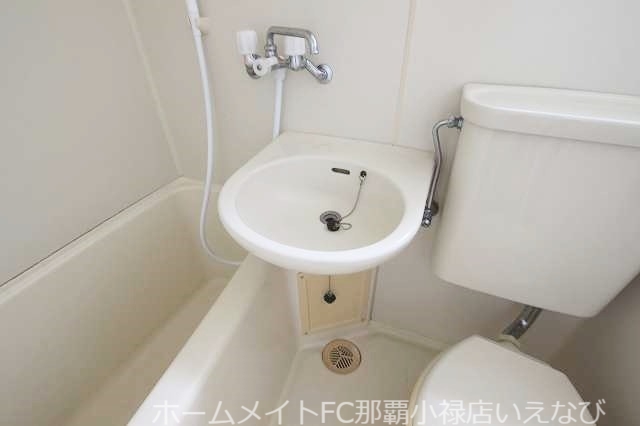 洗面設備　※別部屋（現状優先となります）