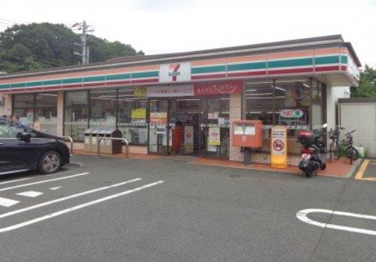 コンビニ　セブンイレブン 川崎王禅寺東4丁目店（コンビニ）まで228m