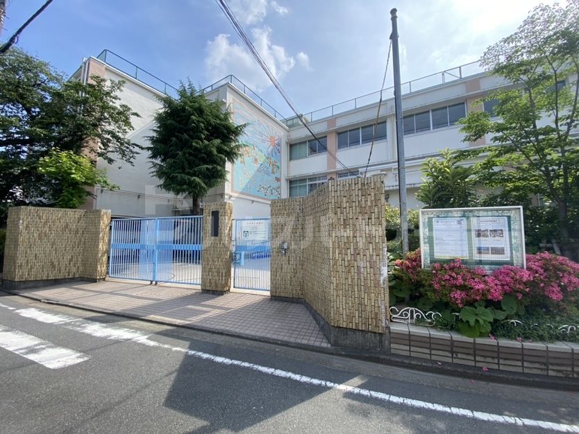 小学校　北区立西ケ原小学校（小学校）まで220m