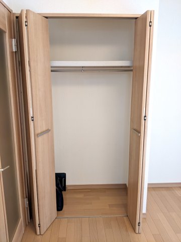 収納　同間取りの別室写真を使用しております