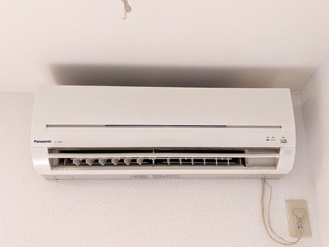 その他設備　エアコン 同間取りの別室写真を使用しております