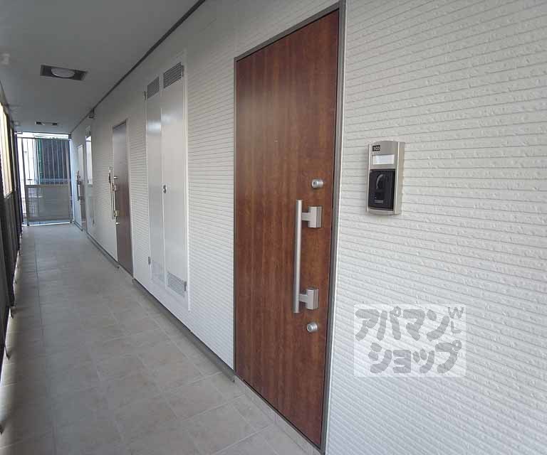 その他設備　玄関ドアです